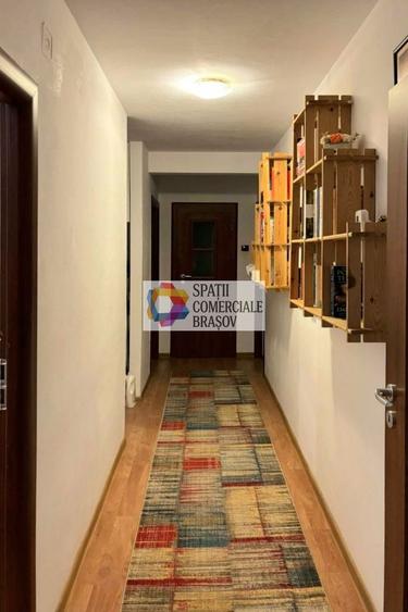 Apartament cu 4 camere decomandat, mobilat în Centrul Civic
