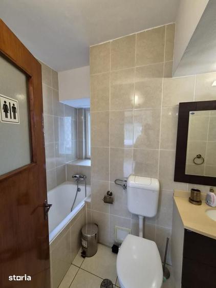 Apartament cu 3 camere în Centrul Civic