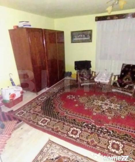 Casă cu 4 camere cu Teren 5450 Mp în Central