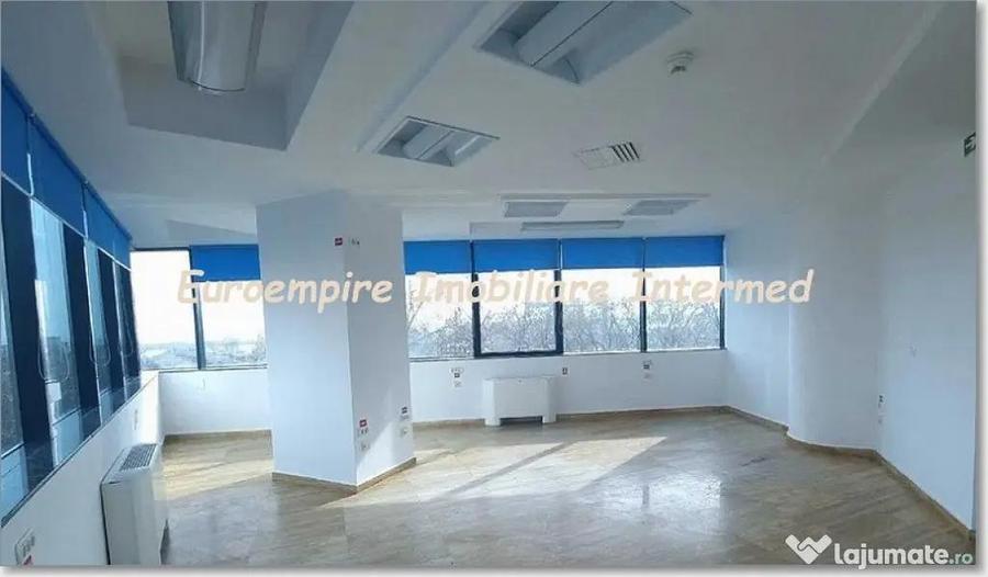 Spațiu comercial, de 90 mp, în Gara