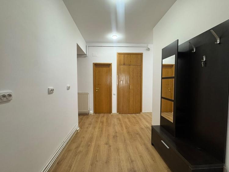 Apartament cu 3 camere decomandat, mobilat în Unirii