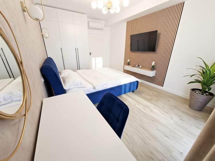 Apartament cu 2 camere decomandat, mobilat în Universitate