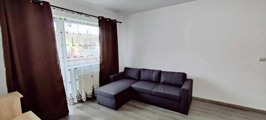 Apartament cu 2 camere decomandat în Crișeni