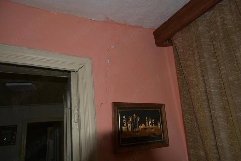 Casă cu Teren 1750 Mp în Costache Negri