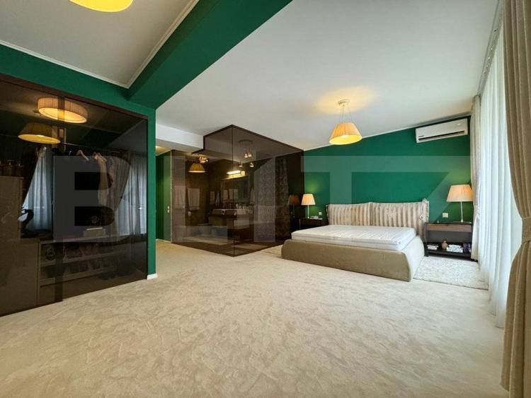 Penthouse cu 7 camere decomandat, mobilat în Drumul Poienii