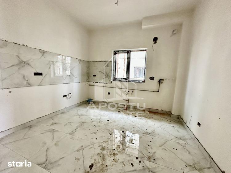 Duplex cu 5 camere situat la intrare in Giroc - 1