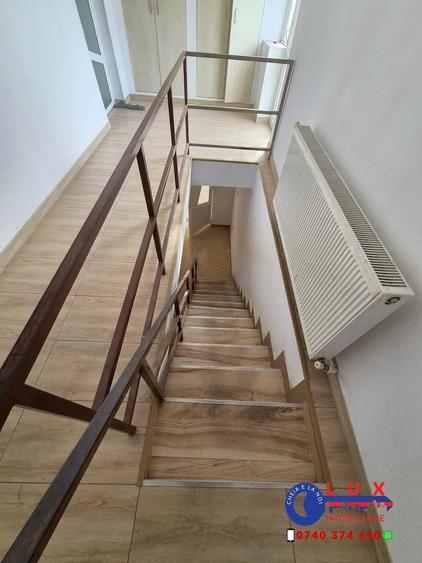 Casă cu 6 camere cu Teren 350 Mp în Babadag