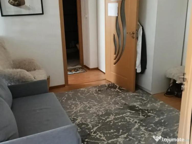 Apartament cu 2 camere semidecomandat, mobilat în Crângași