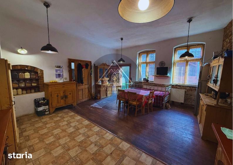 Casă cu 4 camere cu Teren 1176 Mp în Biertan