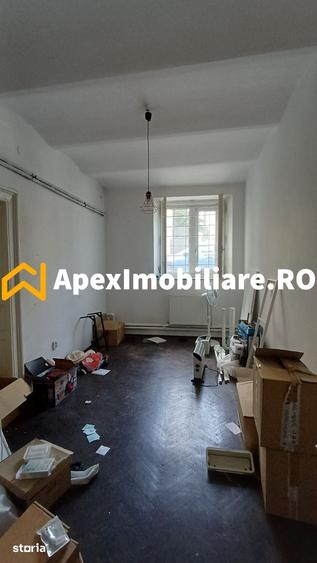 Spațiu comercial, de 16 mp, în Victoriei