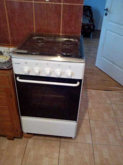 Casă cu 2 camere cu Teren 350 Mp în Central