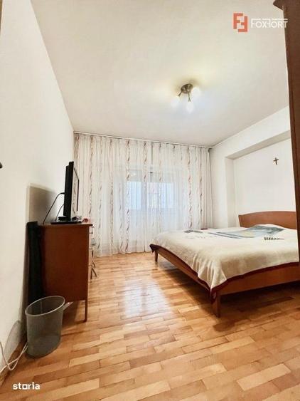Apartament cu 3 camere decomandat, mobilat în Lunei