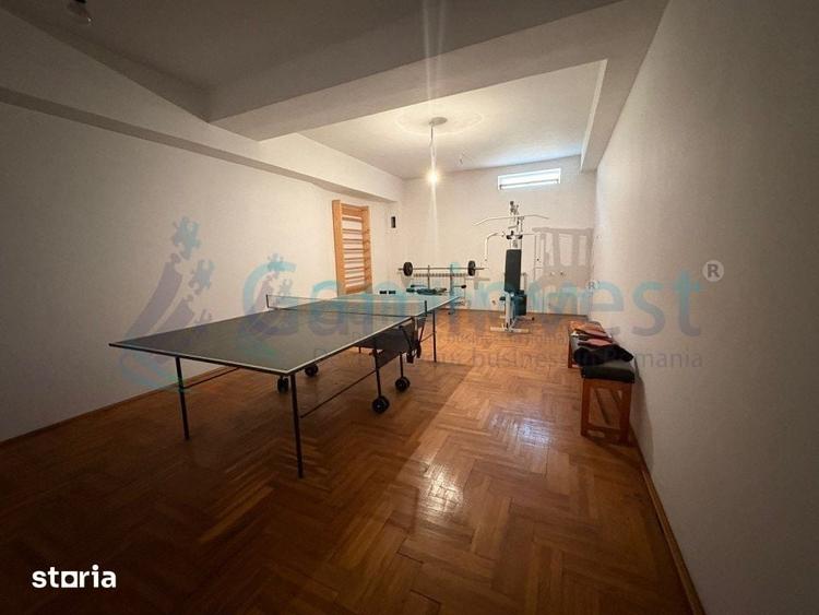 Casă cu Teren 3405 Mp în Sânmartin