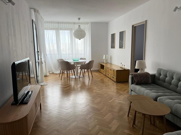Apartament cu 3 camere decomandat, mobilat în Pantelimon
