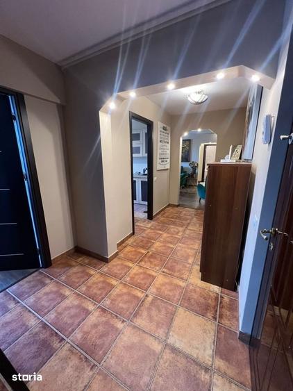 Apartament renovat complet, 69 mp, etaj 8 Zona Semiluna, Darmanest - 6