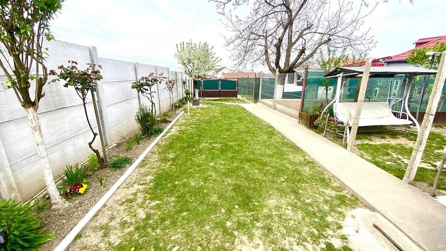 Casă cu Teren 1014 Mp în Cordău