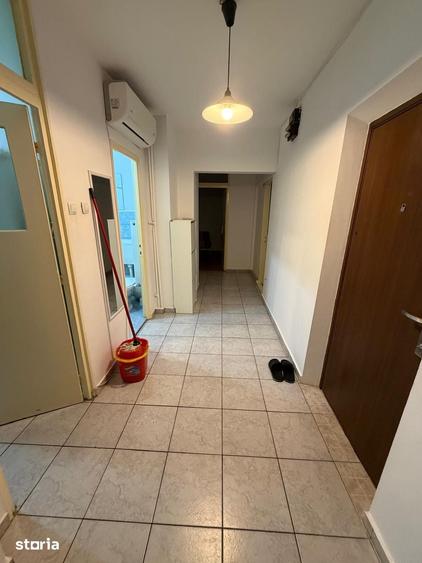 Apartament cu 3 camere decomandat în Rahova