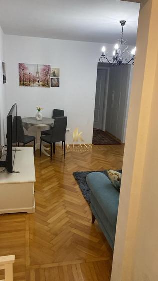 Apartament cu 2 camere semidecomandat, mobilat în P-ța Romană