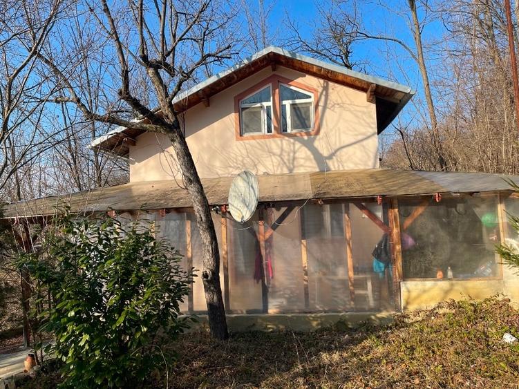 Duplex cu 2 camere cu Teren 1265 Mp în Telega
