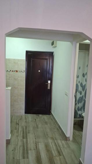 Garsonieră decomandată în Lipovei