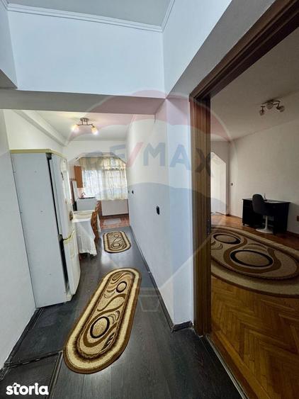 Apartament cu 2 camere, mobilat în Rovine