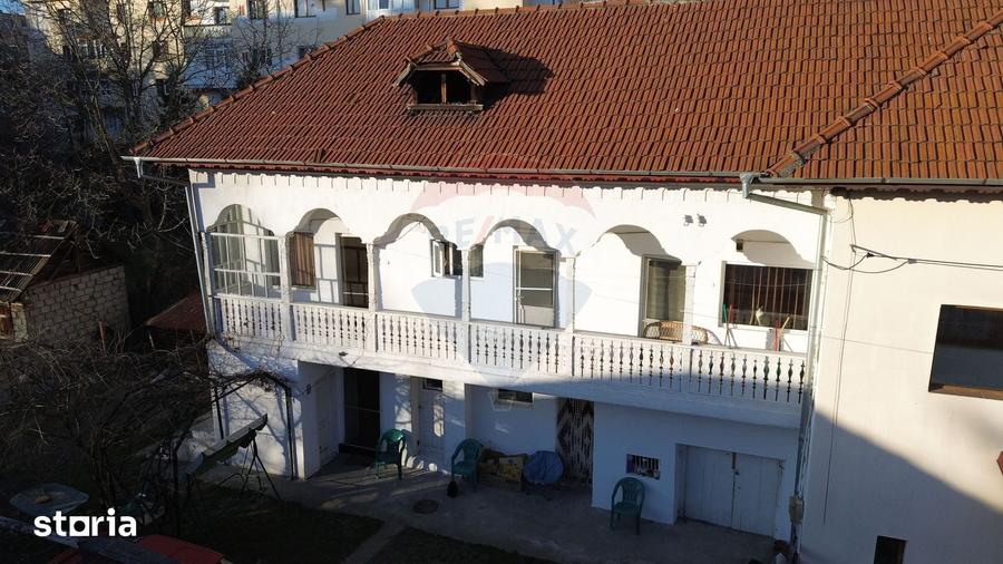 Casă cu 5 camere cu Teren 232 Mp în Ultracentral