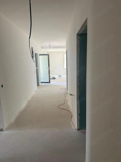Casă cu Teren 643 Mp în Costi