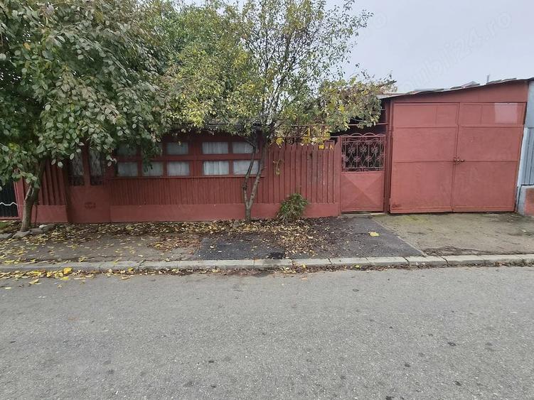 Casă cu 3 camere cu Teren 320 Mp în Prelungirea Ghencea