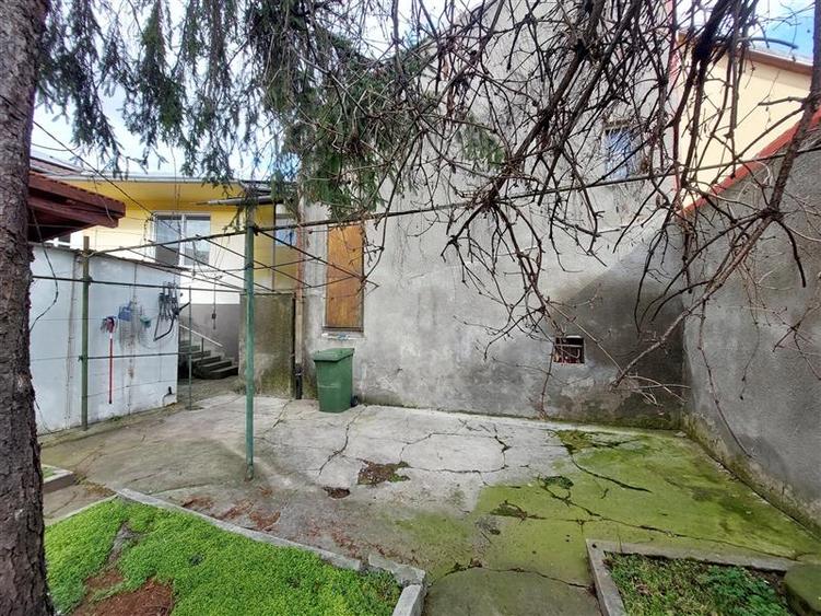 Casa cu spatiu comercial, zona Intim - 3