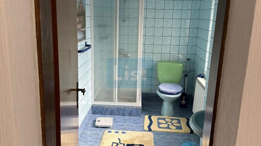 Casă cu 15 camere cu Canalizare în Lendt