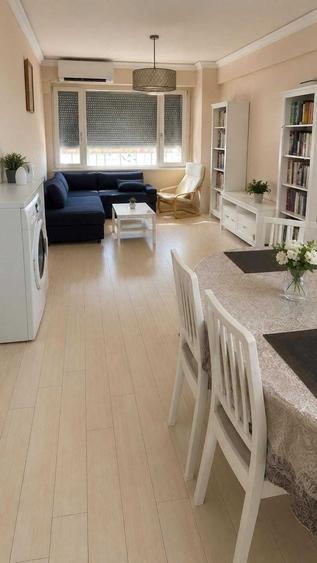 Apartament cu 4 camere decomandat în Liteni
