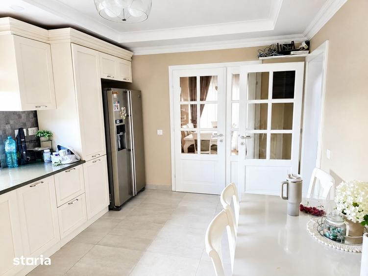 Casă cu 3 camere cu Teren 684 Mp în Sânmartin