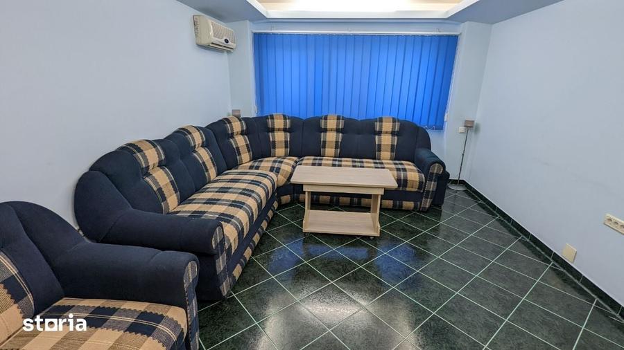 Proprietar, inchiriez 3 camere cu 2 bai - 4