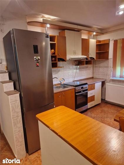Apartament cu 3 camere decomandat în Șagului
