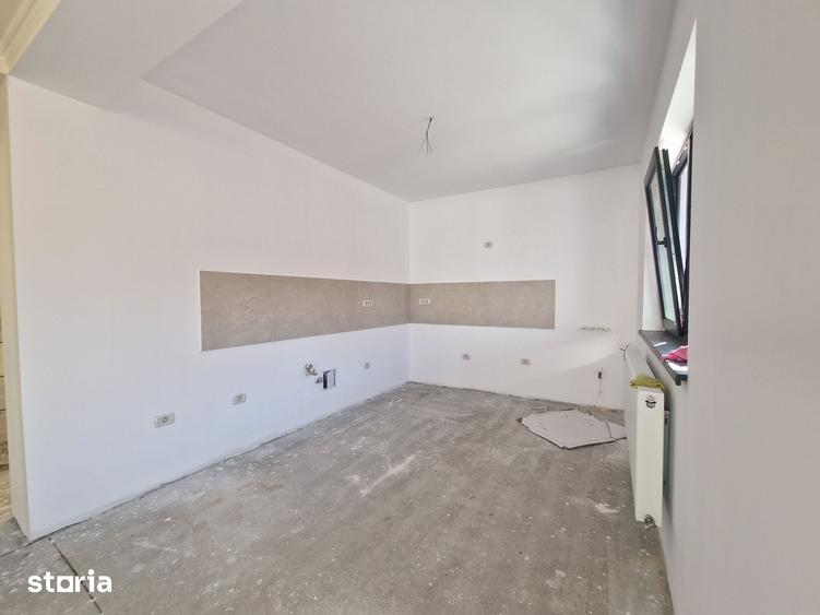 Casă cu 3 camere cu Teren 280 Mp în Lumina