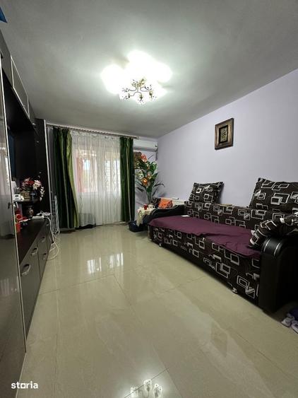 Apartament cu 2 camere semidecomandat în Onești