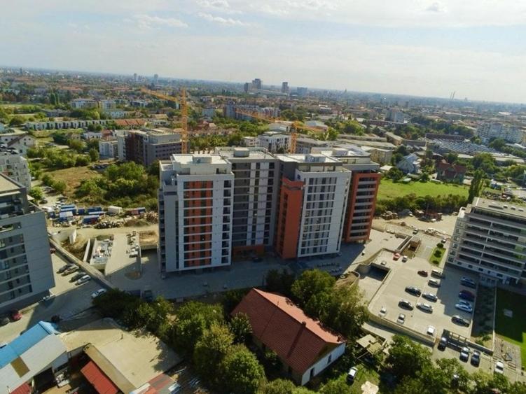 Apartament cu 2 camere decomandat în Aradului — fotografia 3