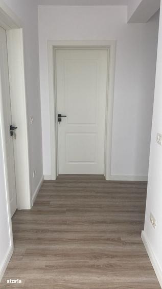 Casă cu 4 camere cu Teren 340 Mp în Malu Mare