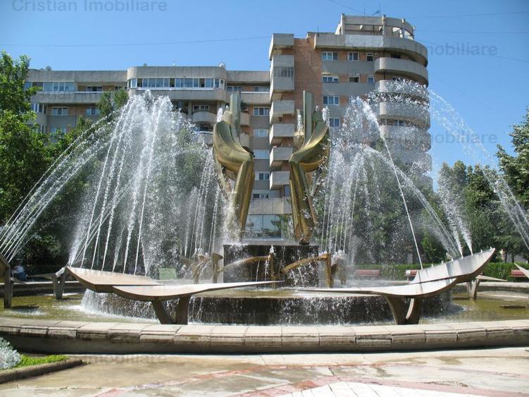 Apartament cu 4 camere decomandat în Călărași