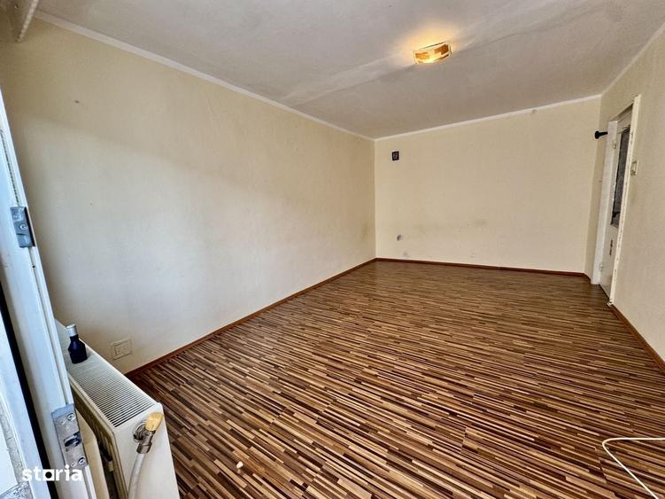 Apartament cu 2 camere decomandat în Narcisa