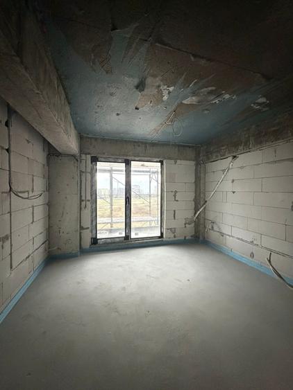 Apartament cu 3 camere decomandat în Universitate