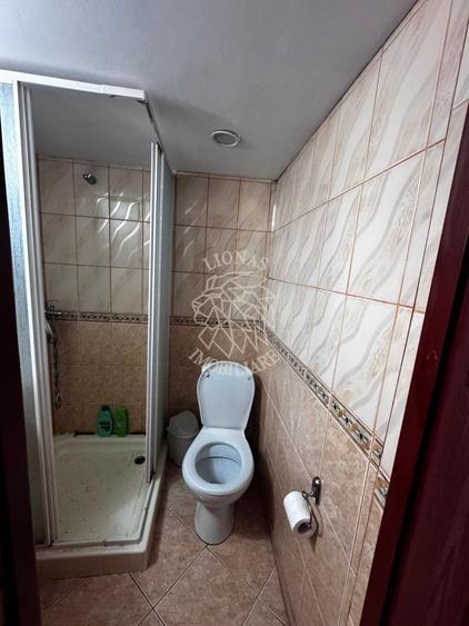 Casă cu 5 camere cu Canalizare în Ultracentral