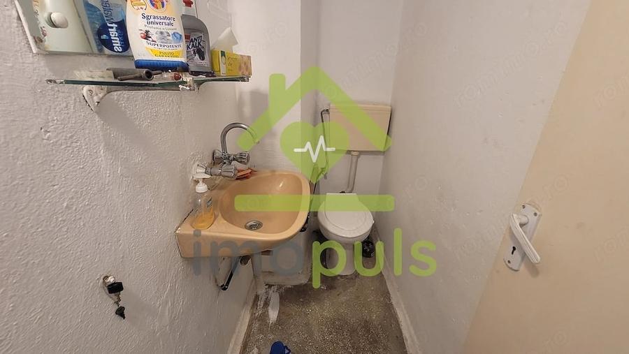 Apartament cu 3 camere semidecomandat în Dâmbovița
