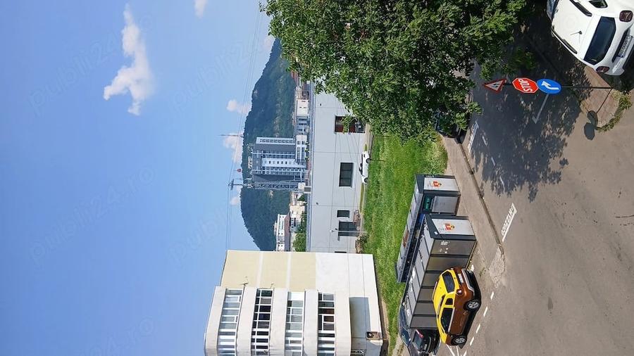 Apartament cu 2 camere decomandat în Precista