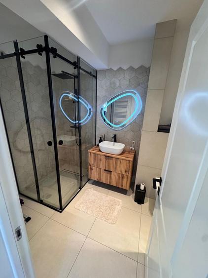 Apartament cu 2 camere decomandat în Florești