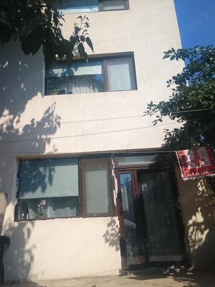 Casă cu 5 camere cu Teren 945 Mp în Central