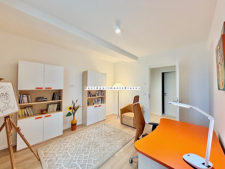 Apartament cu 3 camere în Tractorul