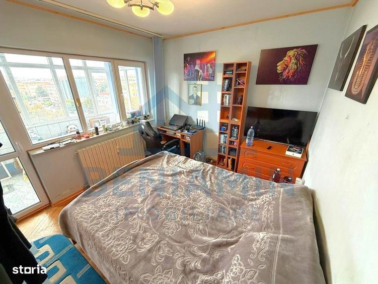 Apartament cu 3 camere semidecomandat în George Enescu