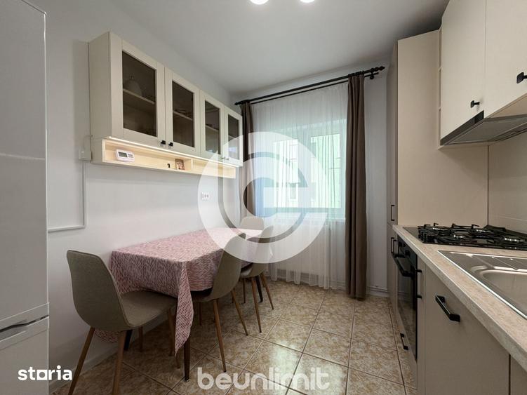 Apartament cu 3 camere în Vasile Aaron