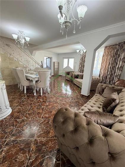 Casă cu 4 camere cu Teren 650 Mp în Pârscov